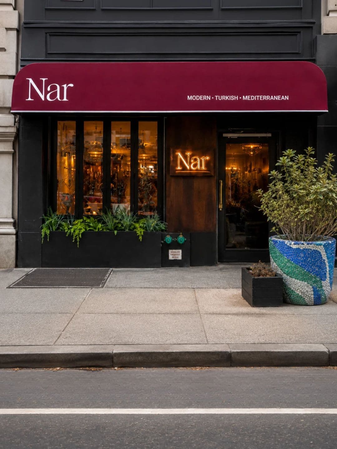 Nar nyc Table Mobile